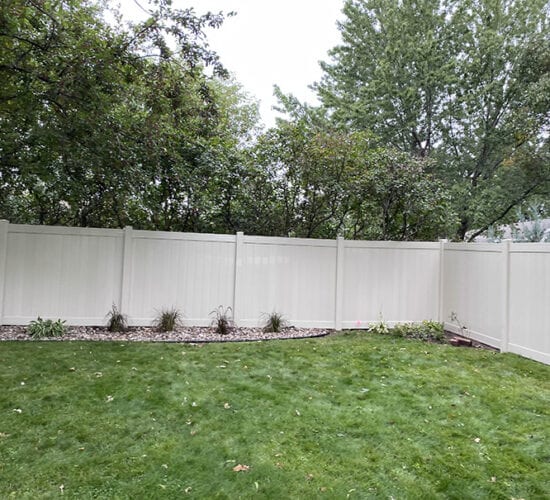 Tan Vinyl Privacy Fencing Mn (4)