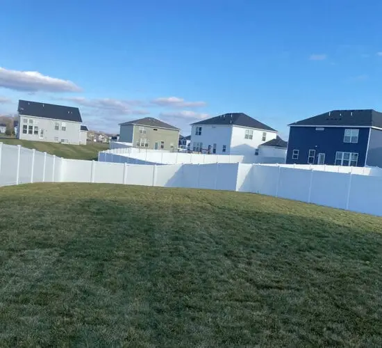 White Vinyl Privacy Fence Mn (1)